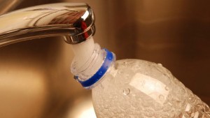 151001164229_botella_agua_relleno_624x351_thinkstock_nocredit