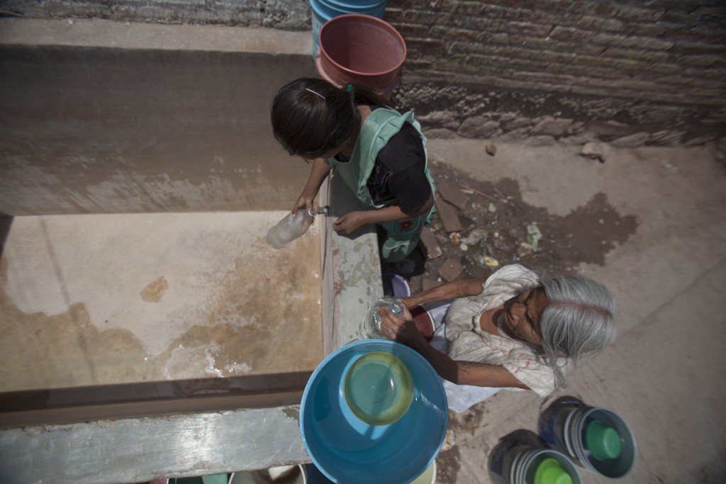 Escasez de Agua, pobreza. Acatempa, municipio de Tixtla, Guerrero FOTO: Miguel Dimayuga