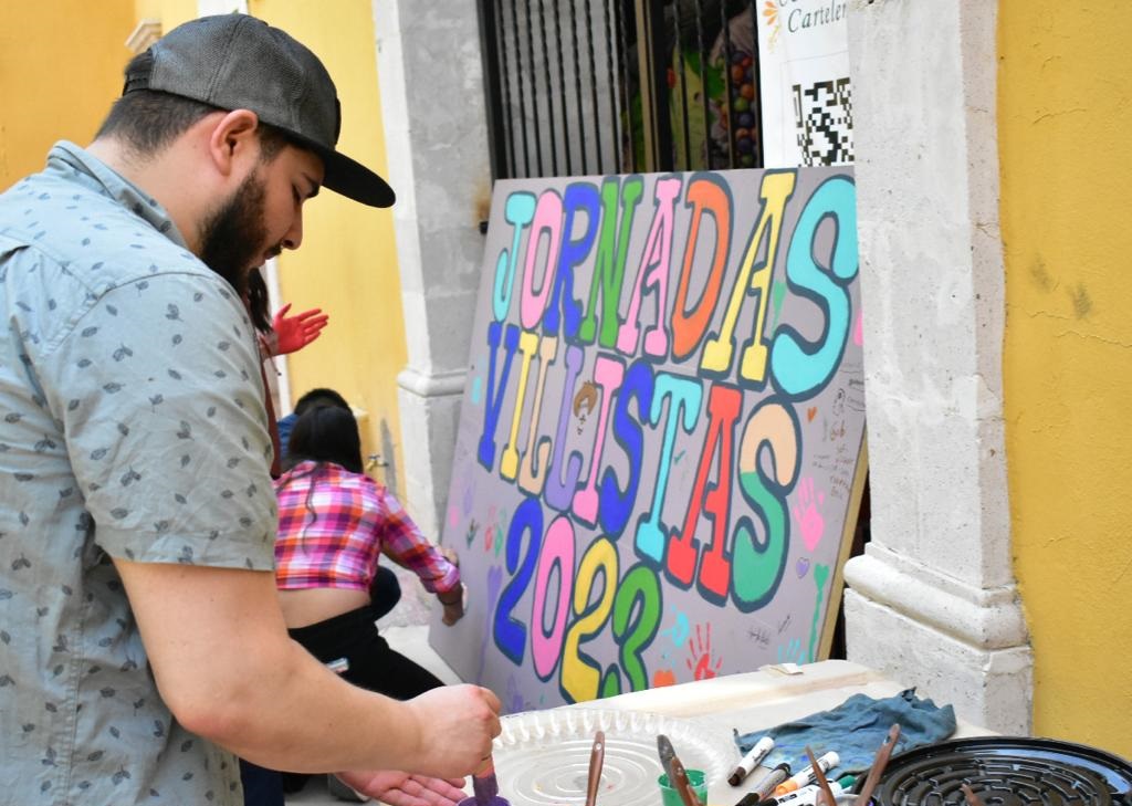 Noticias Codigo 13 Grandes Y Chicos Despertaron Su Lado Artístico En El Mural Colectivo En